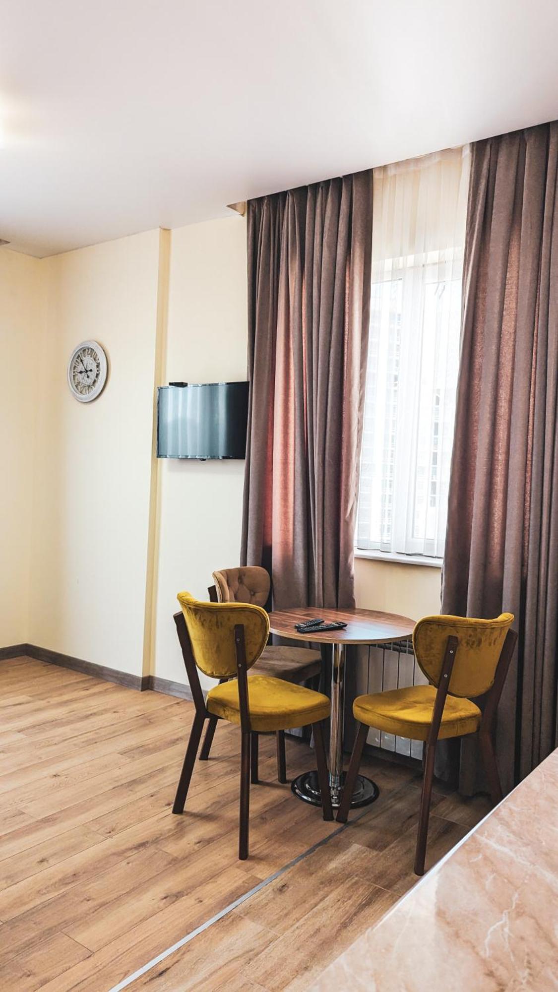 Gg Aparthotel Batumi Eksteriør billede